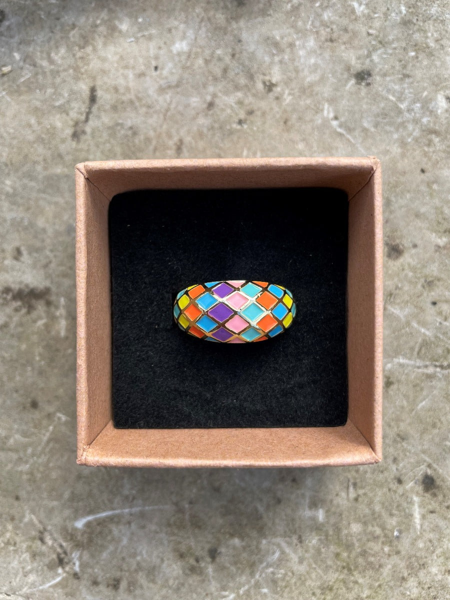 Harlequin Sweetie Ring